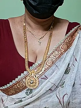 Snapshot of ananya956 chatting on 02.27.25 ananya956 online show from 02.27.25