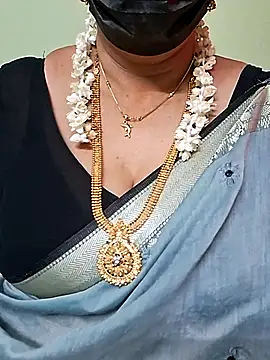 Snapshot of ananya956 chatting on 02.27.25 ananya956 online show from 02.27.25