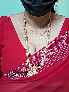 Snapshot of ananya956 chatting on 02.28.25 ananya956 online show from 02.28.25