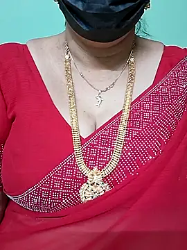 Snapshot of ananya956 chatting on 02.28.25 ananya956 online show from 02.28.25