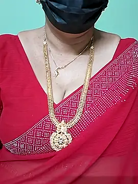 Snapshot of ananya956 chatting on 02.28.25 ananya956 online show from 02.28.25