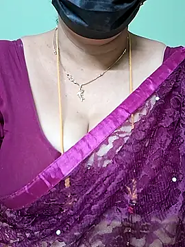 Snapshot of ananya956 chatting on 03.01.25 ananya956 online show from 03.01.25