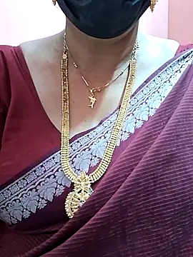 Snapshot of ananya956 chatting on 03.04.25 ananya956 online show from 03.04.25
