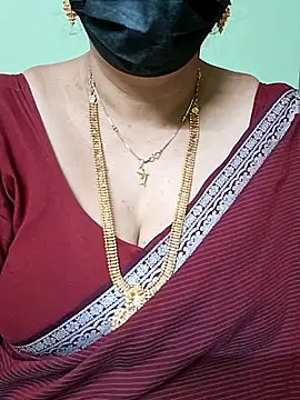 Snapshot of ananya956 chatting on 03.04.25 ananya956 online show from 03.04.25