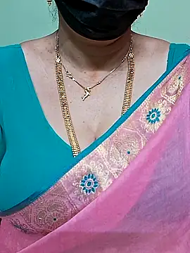 Snapshot of ananya956 chatting on 03.05.25 ananya956 online show from 03.05.25