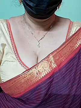 Snapshot of ananya956 chatting on 03.09.25 ananya956 online show from 03.09.25
