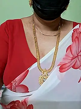 Snapshot of ananya956 chatting on 03.13.25 ananya956 online show from 03.13.25