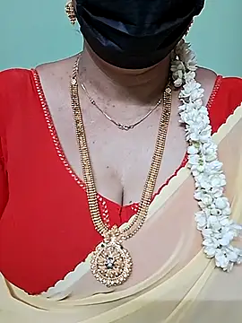 Snapshot of ananya956 chatting on 03.14.25 ananya956 online show from 03.14.25