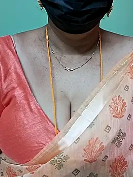 Snapshot of ananya956 chatting on 03.16.25 ananya956 online show from 03.16.25