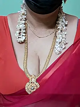 Snapshot of ananya956 chatting on 03.18.25 ananya956 online show from 03.18.25