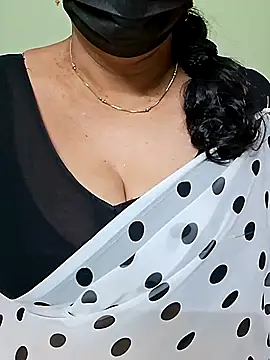 Snapshot of ananya956 chatting on 03.19.25 ananya956 online show from 03.19.25