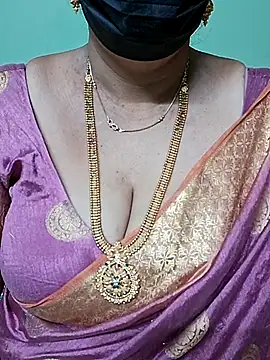 Snapshot of ananya956 chatting on 03.20.25 ananya956 online show from 03.20.25