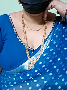 Snapshot of ananya956 chatting on 03.21.25 ananya956 online show from 03.21.25