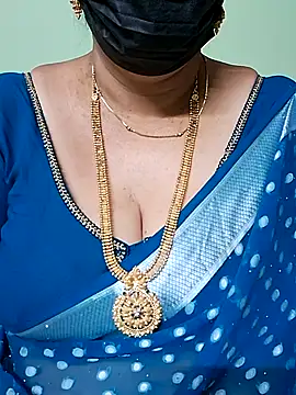 Snapshot of ananya956 chatting on 03.21.25 ananya956 online show from 03.21.25