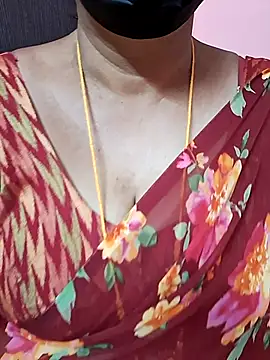 Snapshot of ananya956 chatting on 09.19.25 ananya956 online show from 09.19.25