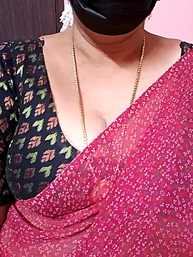 Snapshot of ananya956 chatting on 09.22.25 ananya956 online show from 09.22.25