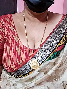 Snapshot of ananya956 chatting on 09.23.25 ananya956 online show from 09.23.25