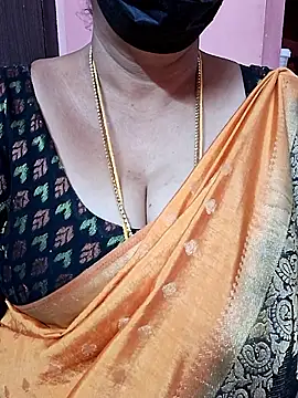 Snapshot of ananya956 chatting on 09.26.25 ananya956 online show from 09.26.25