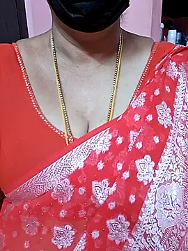 Snapshot of ananya956 chatting on 10.01.25 ananya956 online show from 10.01.25