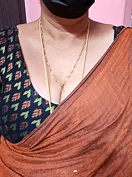 Snapshot of ananya956 chatting on 10.06.25 ananya956 online show from 10.06.25