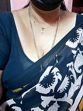 Snapshot of ananya956 chatting on 10.19.25 ananya956 online show from 10.19.25