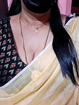 Snapshot of ananya956 chatting on 10.21.25 ananya956 online show from 10.21.25