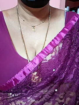 Snapshot of ananya956 chatting on 10.24.25 ananya956 online show from 10.24.25