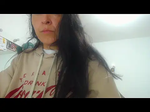 naughthyany16 online show from 12.04.24