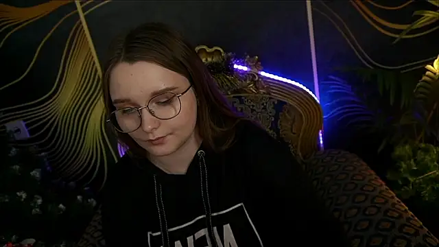 Snapshot of MagicPeachh_ chatting on 01.17.25 MagicPeachh online show from 01.17.25