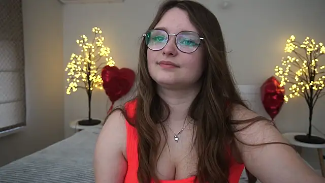Snapshot of MagicPeachh_ chatting on 03.11.25 MagicPeachh online show from 03.11.25
