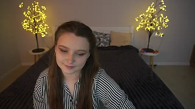 MagicPeachh  online show from 12.01.25