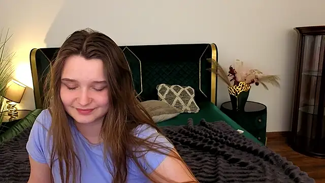 MagicPeachh  online show from 05.11.26