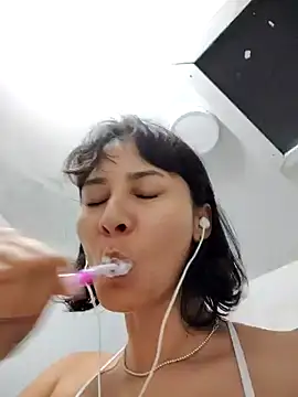 Snapshot of Ramona_Flower chatting on 12.09.24 Ramona Flower online show from 12.09.24