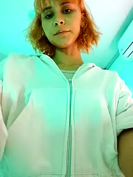 Snapshot of Ramona_Flower chatting on 01.06.25 Ramona Flower online show from 01.06.25