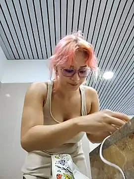 Snapshot of Ramona_Flower chatting on 01.24.25 Ramona Flower online show from 01.24.25