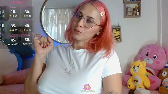 Snapshot of Ramona_Flower chatting on 02.16.25 Ramona Flower online show from 02.16.25