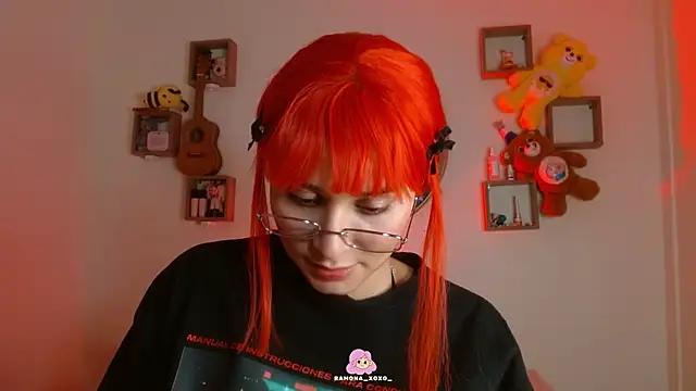 Snapshot of Ramona_Flower chatting on 03.20.25 Ramona Flower online show from 03.20.25