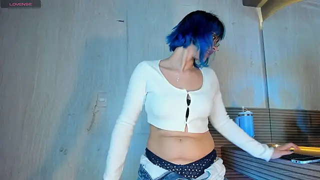 Ramona Flower online show from 02.12.26