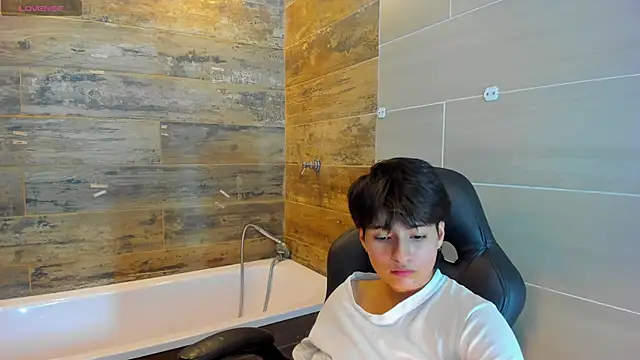 Snapshot of Bryce_Evans chatting on 03.16.25 Bryce Evans online show from 03.16.25