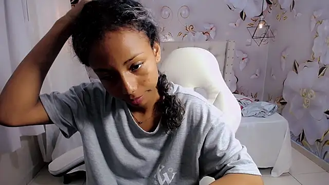 Snapshot of jasmin_brunette_ chatting on 12.03.24 jasmin brunette  online show from 12.03.24