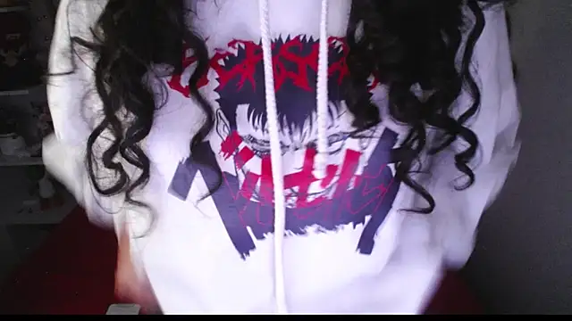 Snapshot of CherieCurl chatting on 11.04.25 CherieCurl online show from 11.04.25