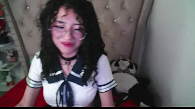 CherieCurl online show from 11.06.25