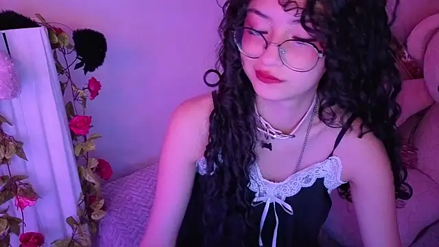 CherieCurl online show from 07.06.26