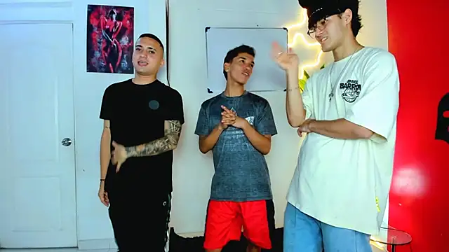 oversizedxguys online show from 04.10.26