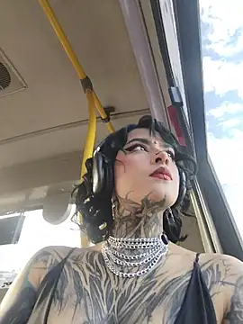 taaylor33 online show from 04.08.26