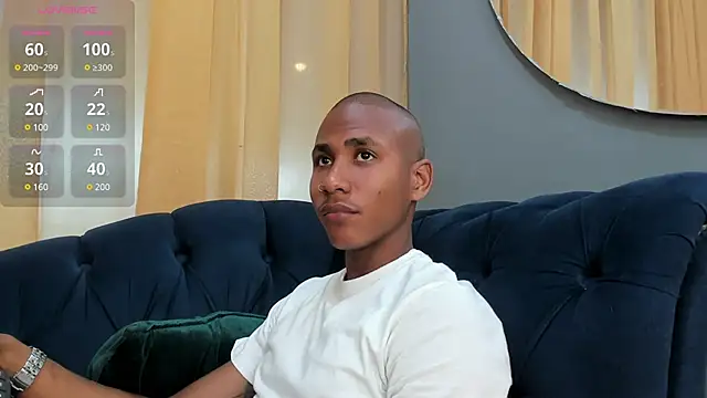 Snapshot of Ethan_Fox11 chatting on 12.17.24 Ethan Fox11 online show from 12.17.24