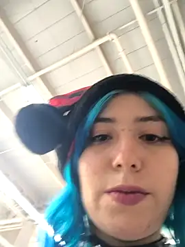 Snapshot of GerallFoxxx chatting on 12.23.24 GerallFoxxx online show from 12.23.24