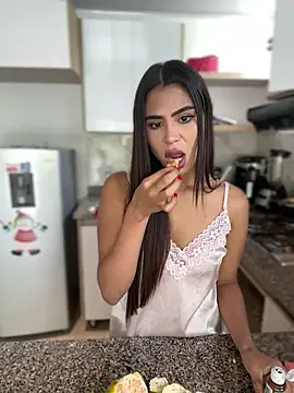 HaileyBaldwin online show from 01.09.25