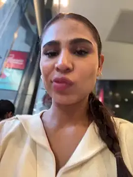 HaileyBaldwin online show from 03.06.25