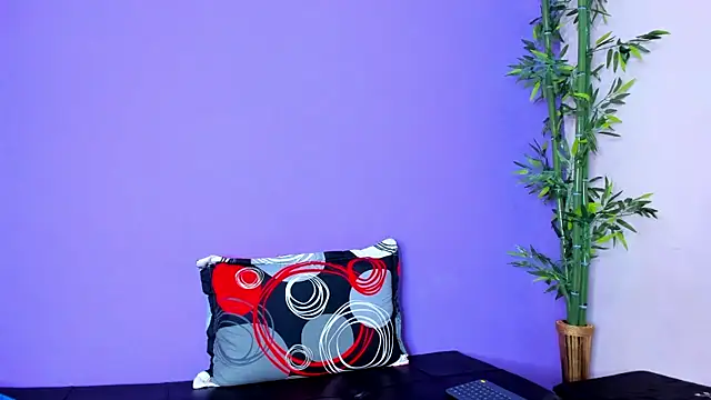 Snapshot of scarlet-jonesx chatting on 12.27.24 scarlet-jonesx online show from 12.27.24